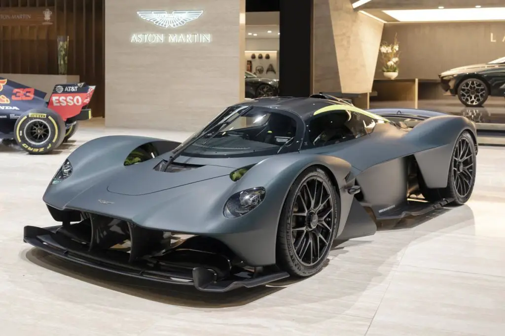Top 10 Fastest Cars in the World in 2025 4 Aston Martin Valkyrie
