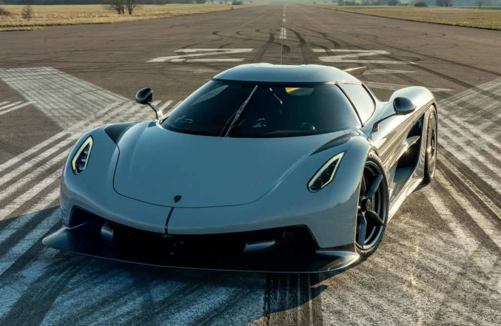 Top 10 Fastest Cars in the World in 2024