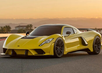 fastest cars in the world in 2023