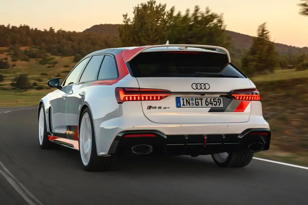 Audi 2025 RS 6 Avant GT